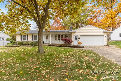 1529 43rd St SW, Wyoming, MI 49509