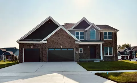 20869 Prairie Creek Blvd, Brownstown, MI 48134