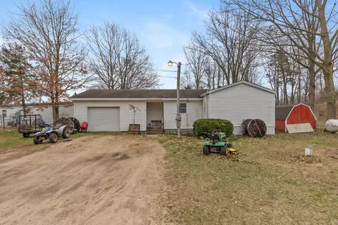 16788 David Ct, Mecosta, MI 49332