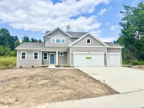 5871 Valley Point Dr SE, Caledonia, MI 49316