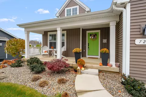 720 Janelle Ct, Portage, MI 49024