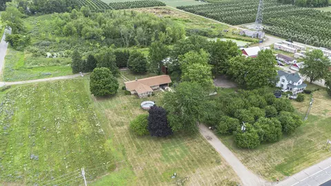 7349 E Main St, Eau Claire, MI 49111 photo 36