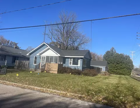 950 Young Ave, Muskegon, MI 49441