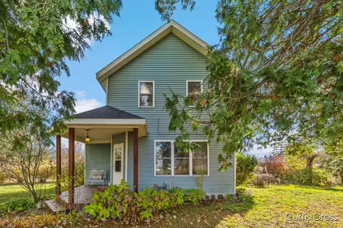 320 Pine St NE, Cedar Springs, MI 49319