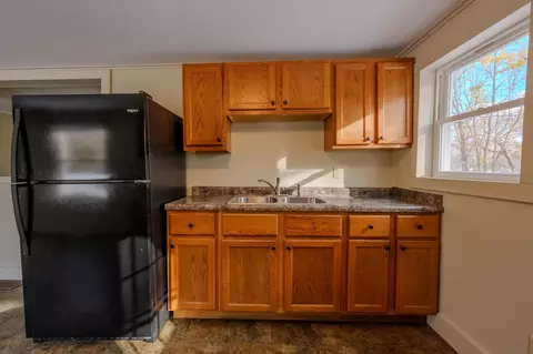 808 Clinton St, Marshall, MI 49068 photo 8
