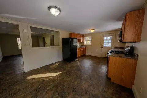 808 Clinton St, Marshall, MI 49068 photo 5