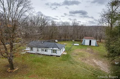 5281 W Bluewater Hwy, Saranac, MI 48881