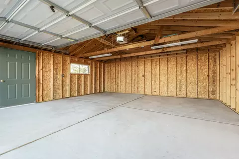 23039 Cushing Ave, Eastpointe, MI 48021 photo 40