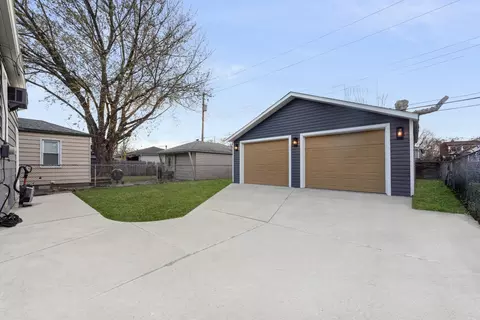 23039 Cushing Ave, Eastpointe, MI 48021 photo 39