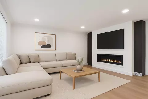 23039 Cushing Ave, Eastpointe, MI 48021 photo 4