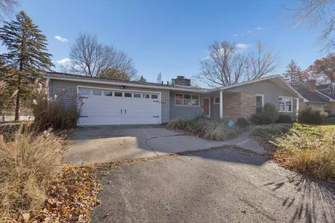 290 Borden Dr, Battle Creek, MI 49017