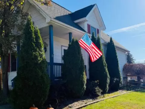 417 S Maple St, Webberville, MI 48892