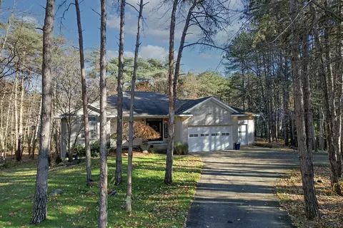 9248 Lake Gerald Dr NE, Sparta, MI 49345