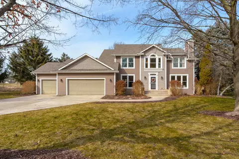 2798 Innisbrook Dr, Portage, MI 49024