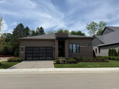 4182 Prescott Park Cir, West Bloomfield, MI 48323