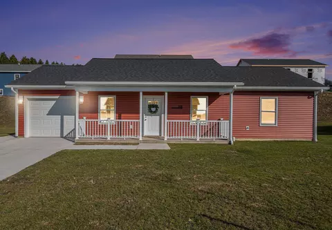 258 Stonecrest Dr, Shelby, MI 49455