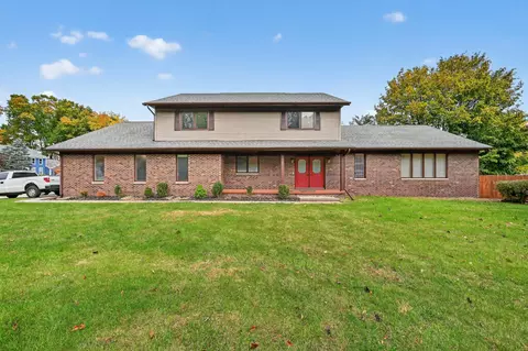 5456 Stoney Brook Rd, Kalamazoo, MI 49009
