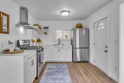 323 Sycamore St, Jackson, MI 49202 photo 10