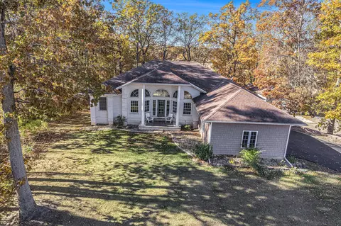 2718 Lindsey Rd, Jackson, MI 49201