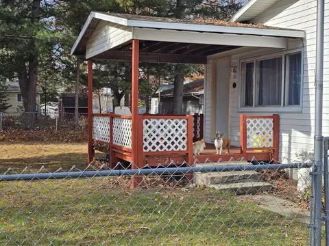 6361 Robin Dr, Harrison, MI 48625 photo 3