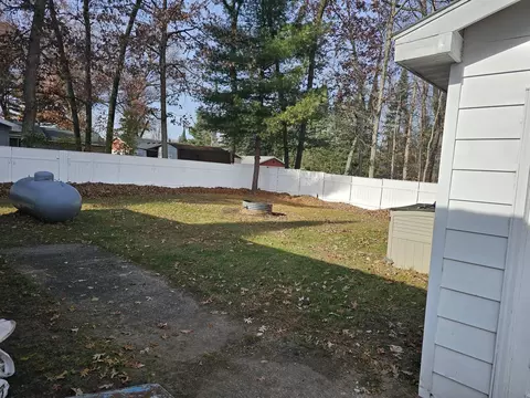 6361 Robin Dr, Harrison, MI 48625 photo 22