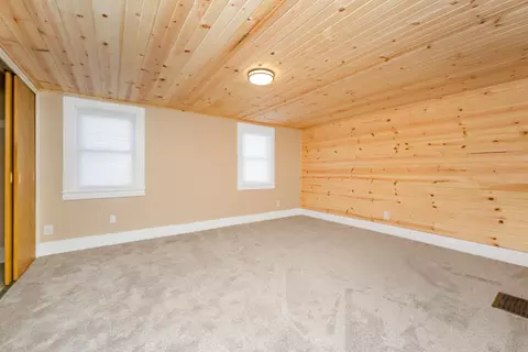 Bedroom - 54516 Silver St, Mendon, MI 49072 photo 3 of 4
