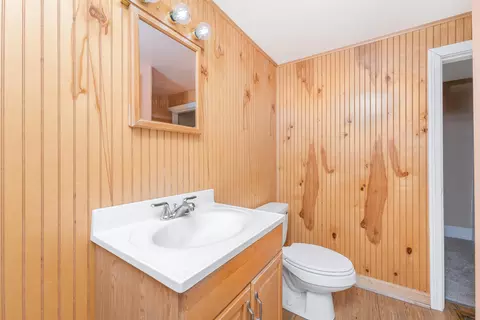 Bath - 54516 Silver St, Mendon, MI 49072 photo 3 of 3