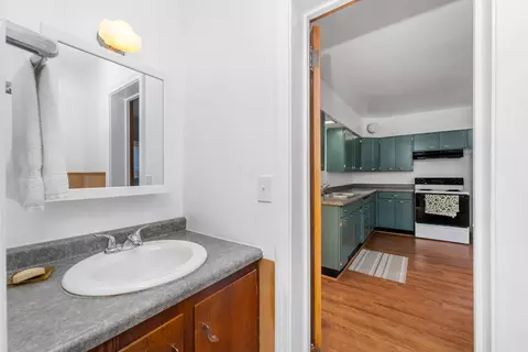 Bath - 54516 Silver St, Mendon, MI 49072 photo 1 of 3