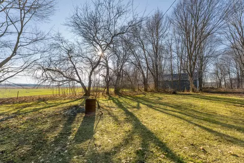 Exterior - 54516 Silver St, Mendon, MI 49072 photo 3 of 8
