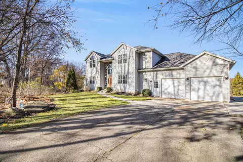 4335 56th St SW, Wyoming, MI 49418