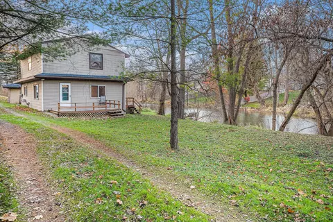 130 Benton St, Bellevue, MI 49021