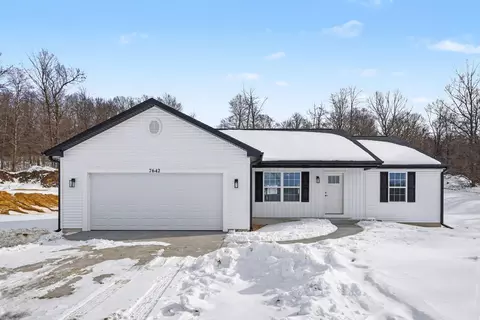 7642 Cinnamon Woods Trl, Kalamazoo, MI 49004