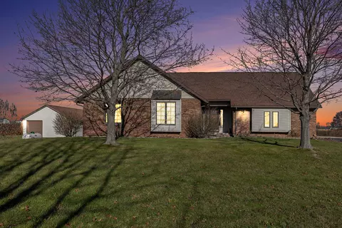 4353 9 Mile Rd NW, Sparta, MI 49345