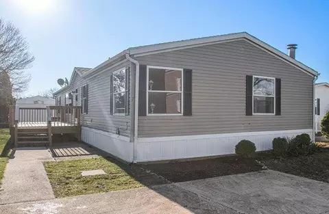 69205 Garver Lake Rd #17, Edwardsburg, MI 49112