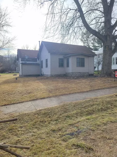 135 Millbrook Rd, Blanchard, MI 49310