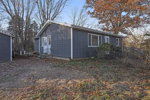 631 Marsh Rd, Plainwell, MI 49080 photo 3