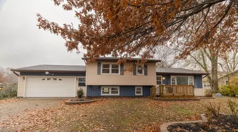 35399 Margurite Ln, Paw Paw, MI 49079