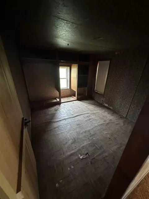 7600 Dixon Rd, Monroe, MI 48161 photo 6