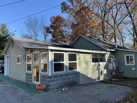 8802 66th St SE, Alto, MI 49302