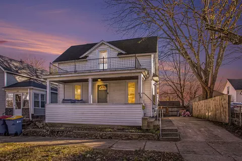 868 10th St NW, Grand Rapids, MI 49504