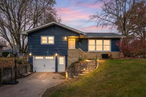 16 Charles E Pl, Battle Creek, MI 49015