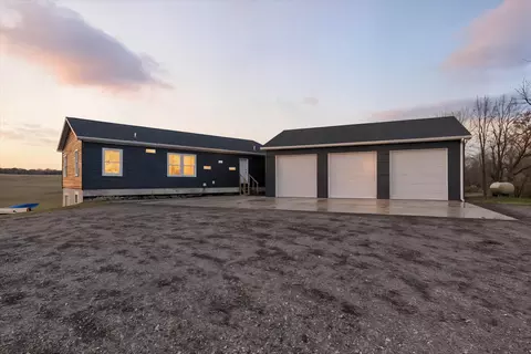 7255 Beahan Rd, Hubbardston, MI 48845