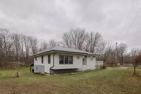 11102 S 34th St, Vicksburg, MI 49097