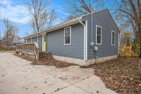 513 Hill St, Three Rivers, MI 49093 photo 5