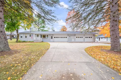 18751 16 Mile Rd, Big Rapids, MI 49307