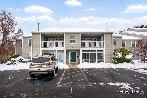 3151 Poplar Creek Dr SE #202, Grand Rapids, MI 49512