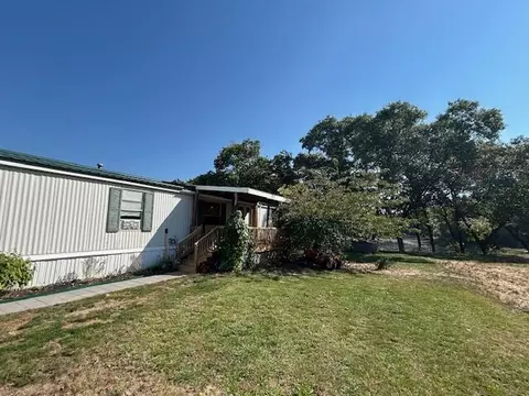 3517 Pinewood Trl, Holton, MI 49425