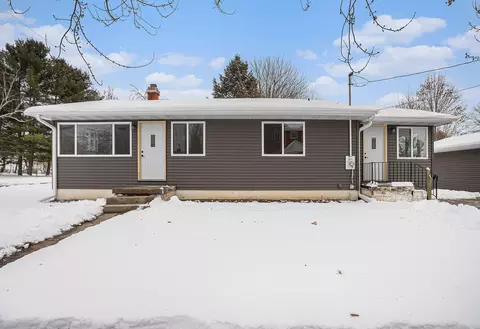 305 S Mingo St, Albion, MI 49224
