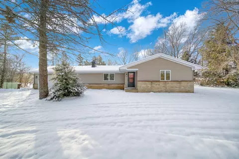 10301 County Farm Rd, Parma, MI 49269