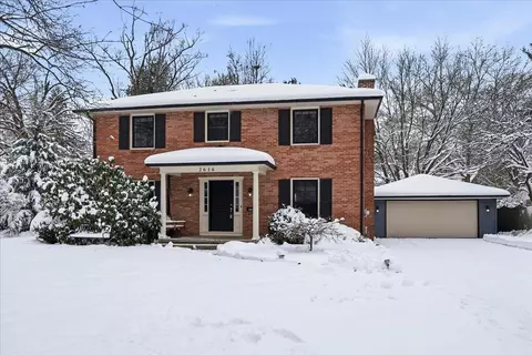 2616 Lomond Dr, Kalamazoo, MI 49008